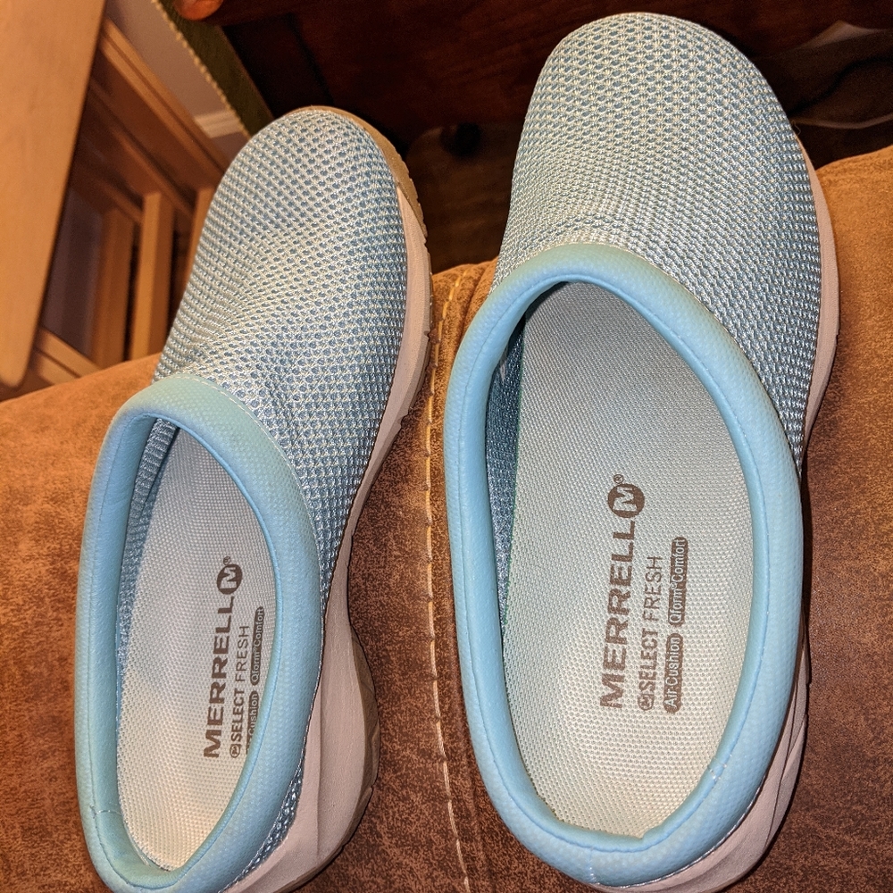 MERRILLS slip on